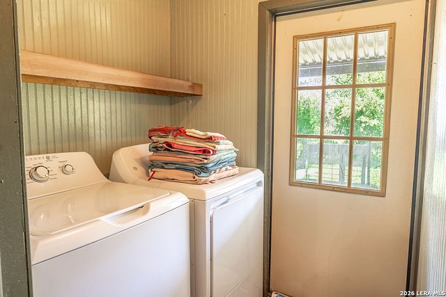 143 WATERMAN LN, Pipe Creek, TX 78063