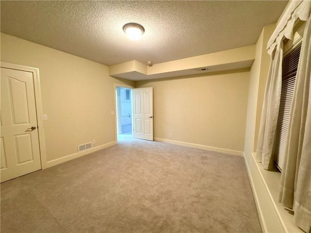 2409 SW Lilly Drive, Lee's Summit, MO 64081