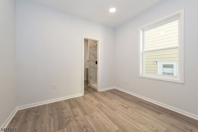 105 Coolidge St, Irvington Twp., NJ 07111