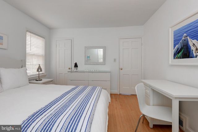 1723 OAKCREST DRIVE, Alexandria, VA 22302