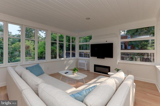 1723 OAKCREST DRIVE, Alexandria, VA 22302