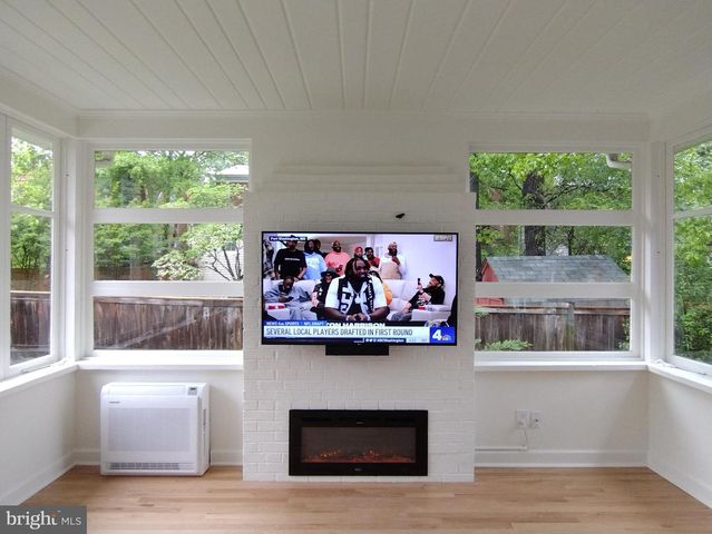 1723 OAKCREST DRIVE, Alexandria, VA 22302