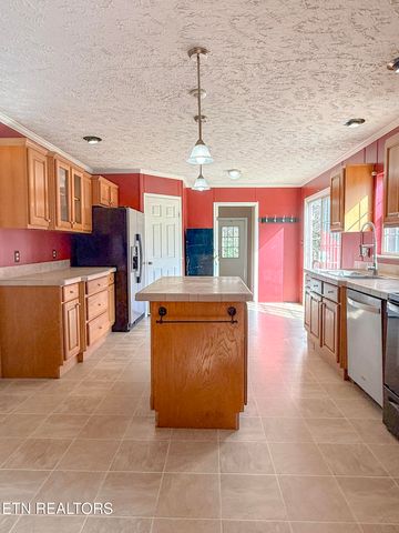 18726 Clarkrange Hwy, Monterey, TN 38574