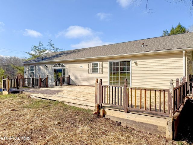 18726 Clarkrange Hwy, Monterey, TN 38574