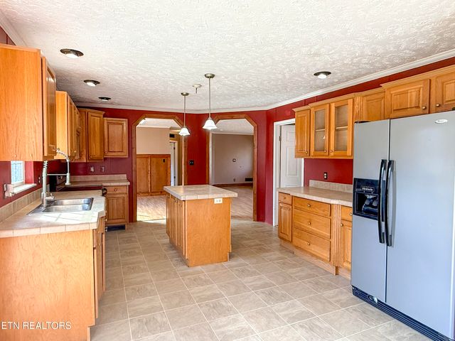 18726 Clarkrange Hwy, Monterey, TN 38574