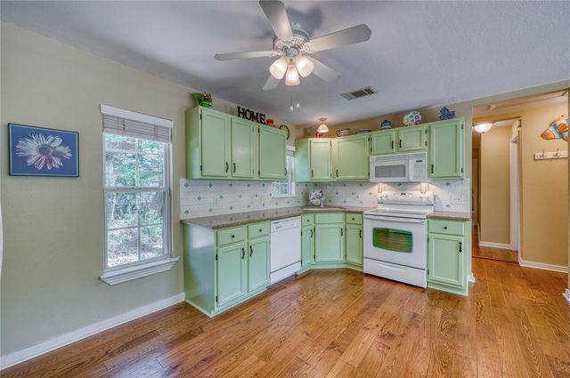113 Red Bird DR, Kingsland, TX 78639