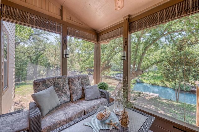 113 Red Bird DR, Kingsland, TX 78639