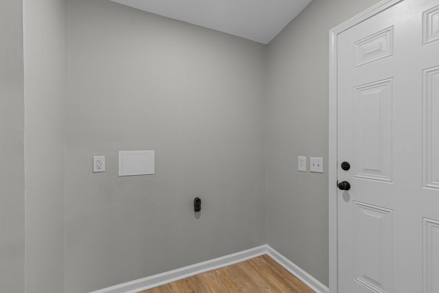 334 Glen Street, Summerville, SC 29483