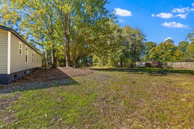 334 Glen Street, Summerville, SC 29483