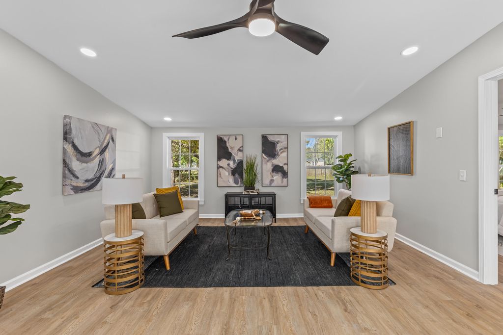 334 Glen Street, Summerville, SC 29483