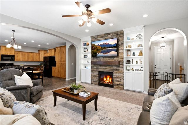 1977 COLT DR, Farmington, UT 84025