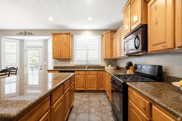 1977 COLT DR, Farmington, UT 84025