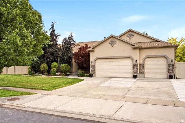 1977 COLT DR, Farmington, UT 84025