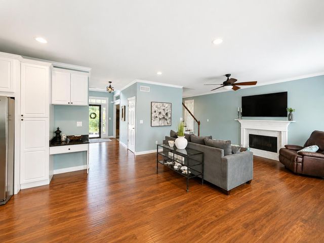 4665 Saron Drive, Lexington, KY 40515
