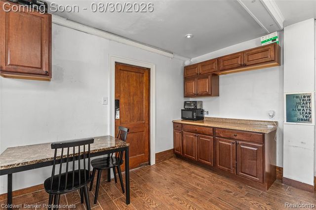 7523 Freda Street, Dearborn, MI 48126