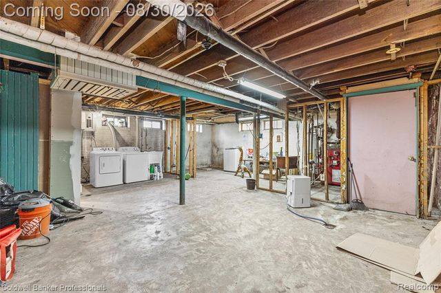 7523 Freda Street, Dearborn, MI 48126