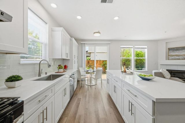 34777 Klondike Court, Union City, CA 94587