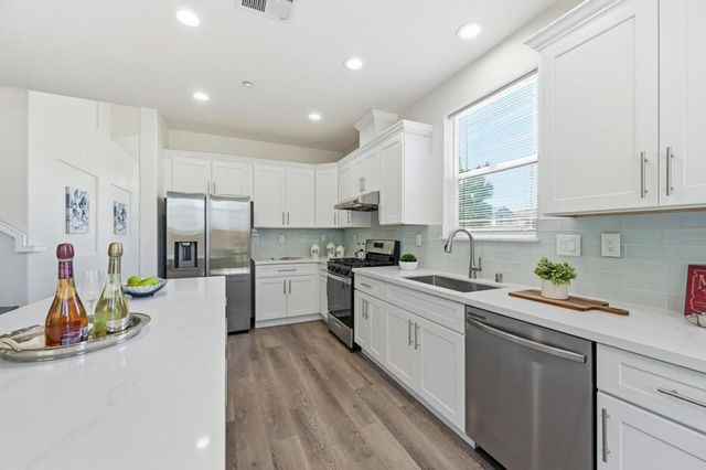 34777 Klondike Court, Union City, CA 94587
