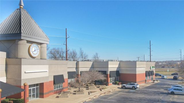 5407 Pinnacle Point Drive, Rogers, AR 72758