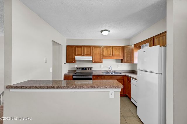 1201 Abbeywood Rd, Louisville, KY 40222