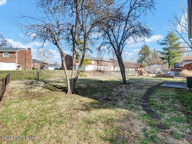 1201 Abbeywood Rd, Louisville, KY 40222