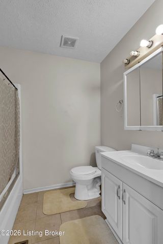 1201 Abbeywood Rd, Louisville, KY 40222