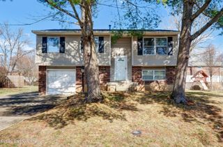 1201 Abbeywood Rd, Louisville, KY 40222