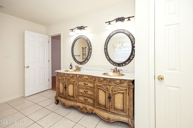 6816 Southwind Drive, Biloxi, MS 39532