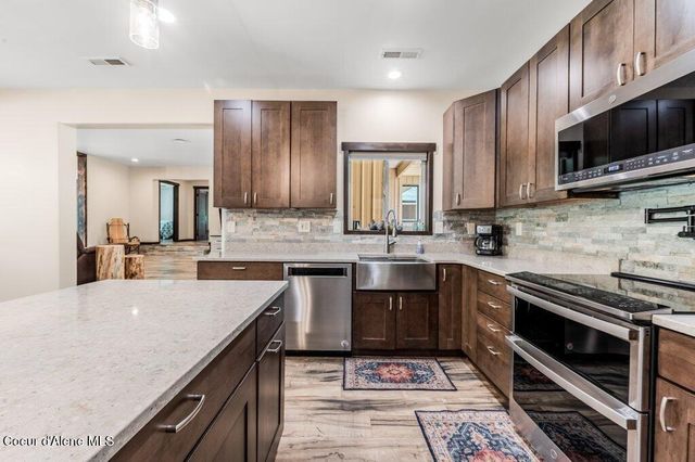 5525 W Coeur Dalene DR, Spirit Lake, ID 83869