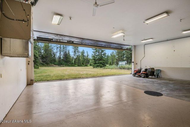 5525 W Coeur Dalene DR, Spirit Lake, ID 83869