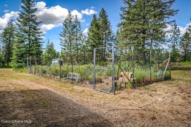 5525 W Coeur Dalene DR, Spirit Lake, ID 83869