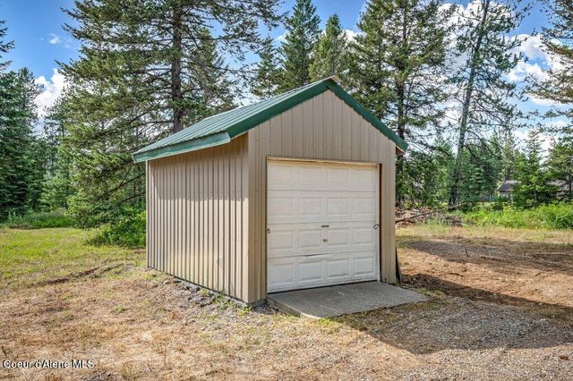 5525 W Coeur Dalene DR, Spirit Lake, ID 83869