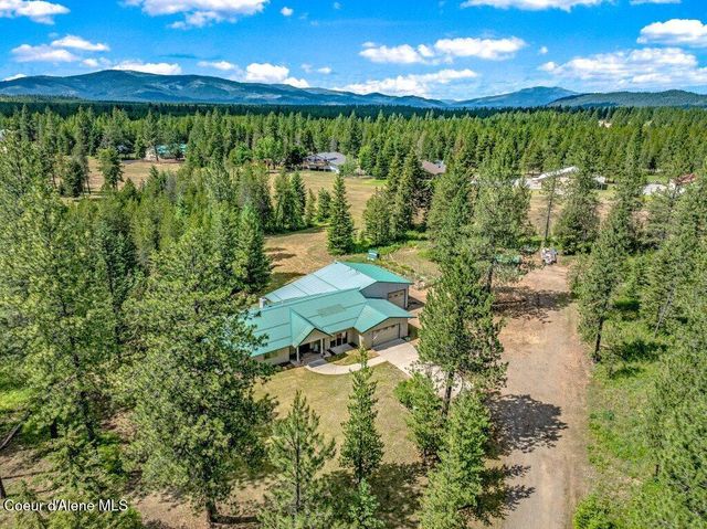5525 W Coeur Dalene DR, Spirit Lake, ID 83869