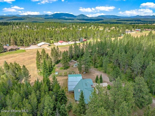 5525 W Coeur Dalene DR, Spirit Lake, ID 83869