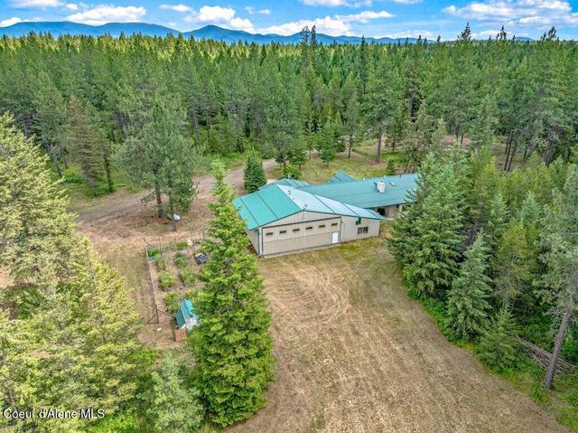 5525 W Coeur Dalene DR, Spirit Lake, ID 83869