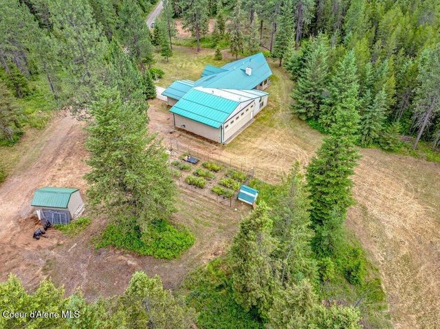 5525 W Coeur Dalene DR, Spirit Lake, ID 83869