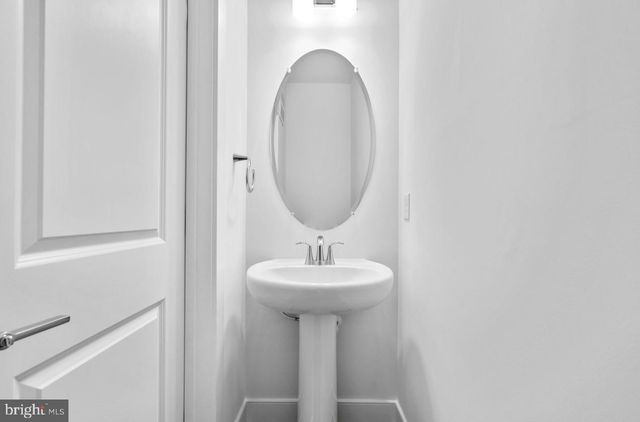 19864 YELLOW DAISY TER, Ashburn, VA 20147