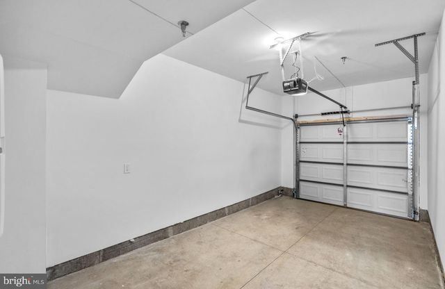 19864 YELLOW DAISY TER, Ashburn, VA 20147