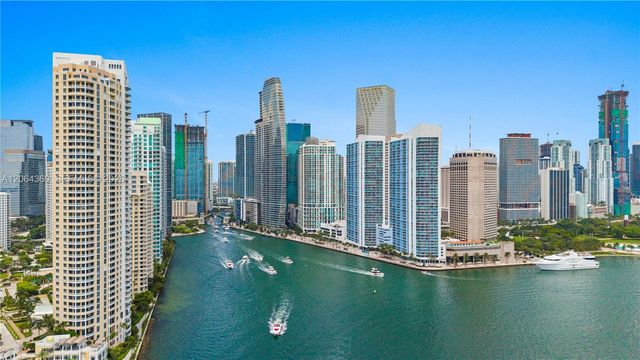 325 S Biscayne Boulevard 3421, Miami, FL 33131