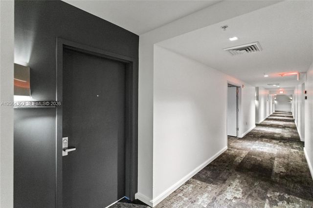 325 S Biscayne Boulevard 3421, Miami, FL 33131