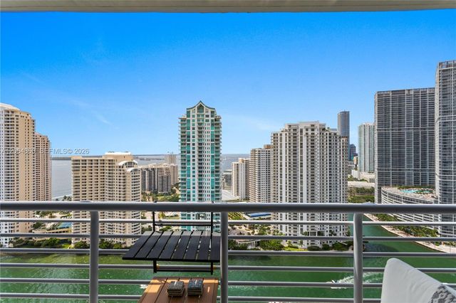 325 S Biscayne Boulevard 3421, Miami, FL 33131