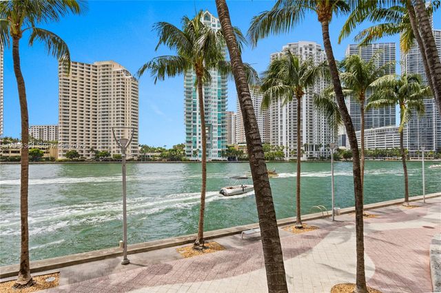 325 S Biscayne Boulevard 3421, Miami, FL 33131