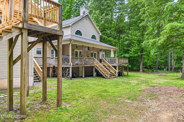 500 Cliff Park Rd, Monterey, TN 38574