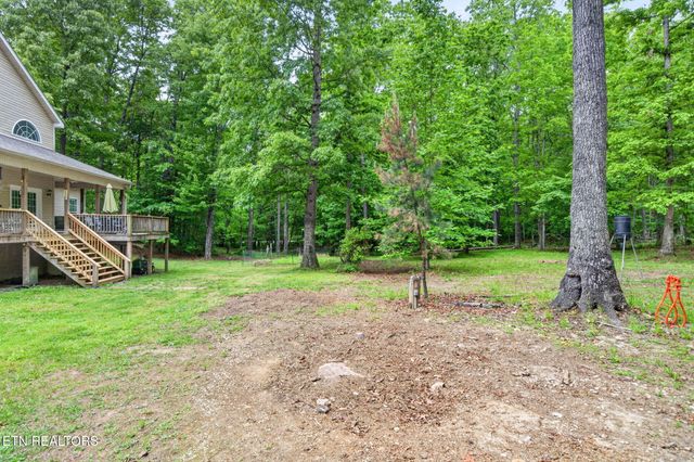 500 Cliff Park Rd, Monterey, TN 38574