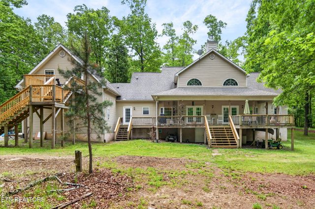 500 Cliff Park Rd, Monterey, TN 38574