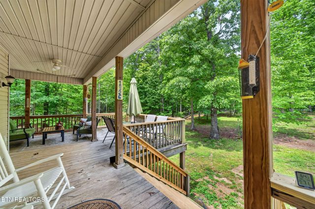 500 Cliff Park Rd, Monterey, TN 38574