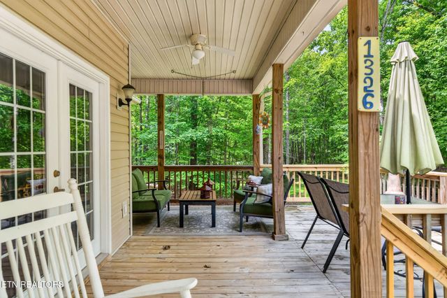 500 Cliff Park Rd, Monterey, TN 38574