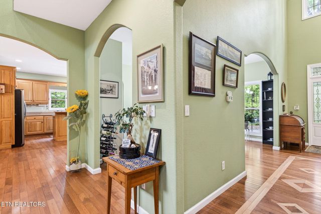 500 Cliff Park Rd, Monterey, TN 38574