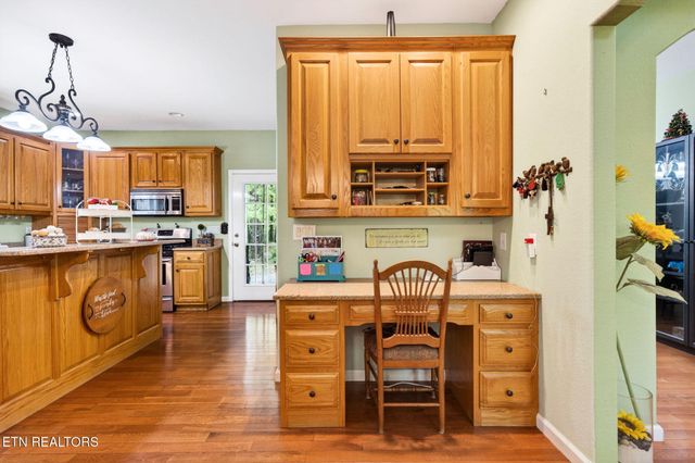 500 Cliff Park Rd, Monterey, TN 38574