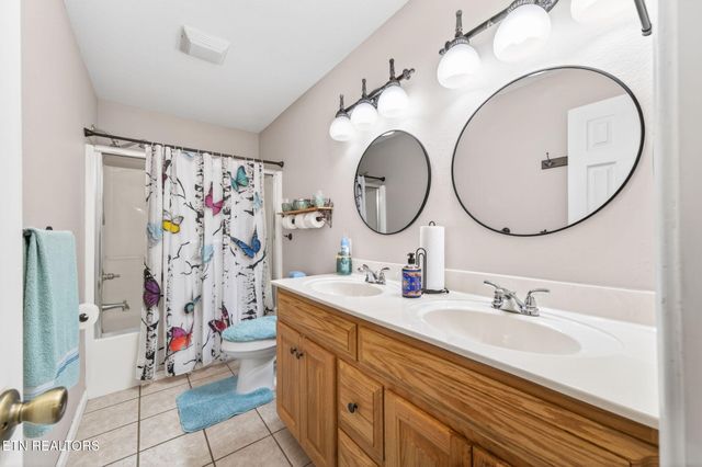 500 Cliff Park Rd, Monterey, TN 38574